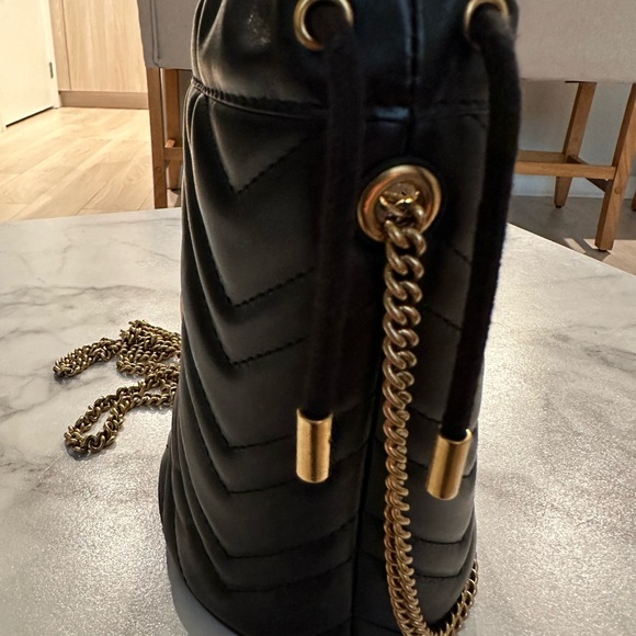NEW GUCCI GG Marmont mini bucket bag - Picture 7 of 15